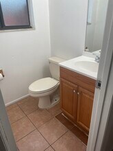 322 Canal Rd, Unit #7 in Edgewater, FL - Foto de edificio - Building Photo