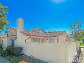 17586 Caminito Canasto in San Diego, CA - Building Photo