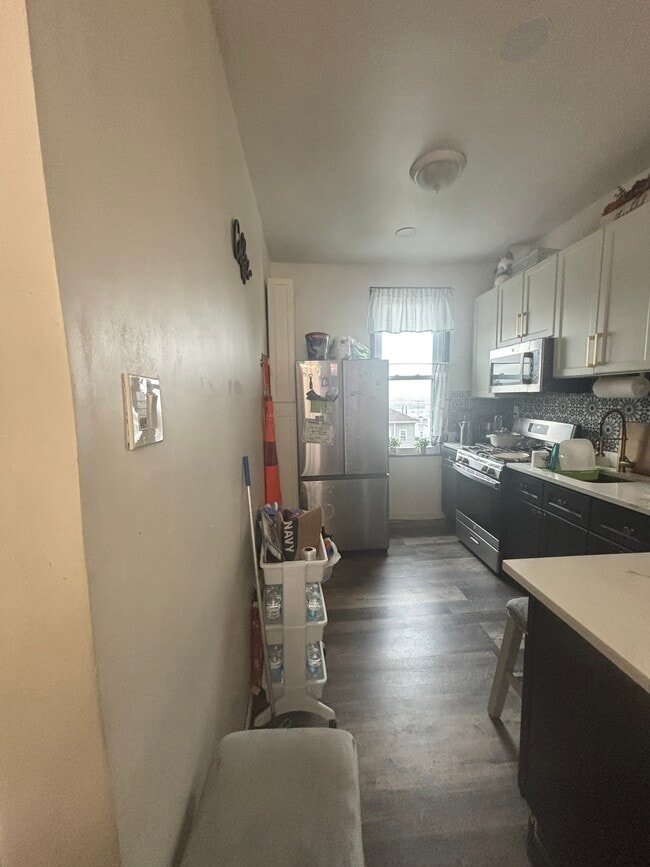 23 Nelson Ave, Unit 2nd floor in Jersey City, NJ - Foto de edificio - Building Photo
