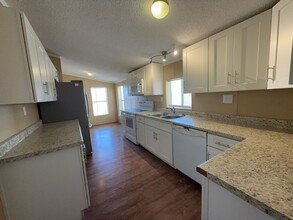 19219 N Joy Ln in Sun City, AZ - Building Photo - Building Photo