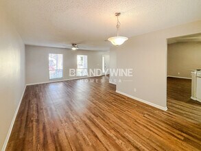 734 Sandy Creek Dr in Brandon, FL - Building Photo - Building Photo