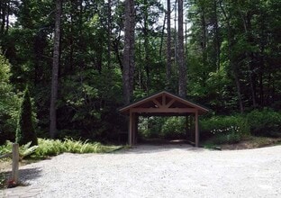 291 Leamon Dr in Cedar Mountain, NC - Building Photo - Building Photo