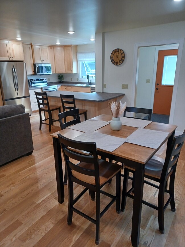 property at 512 Farnam St