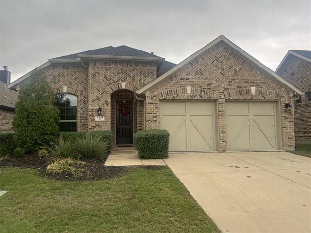 property at 5136 Shallow Pond Dr