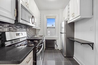 37 Grace St in Jersey City, NJ - Building Photo - Building Photo
