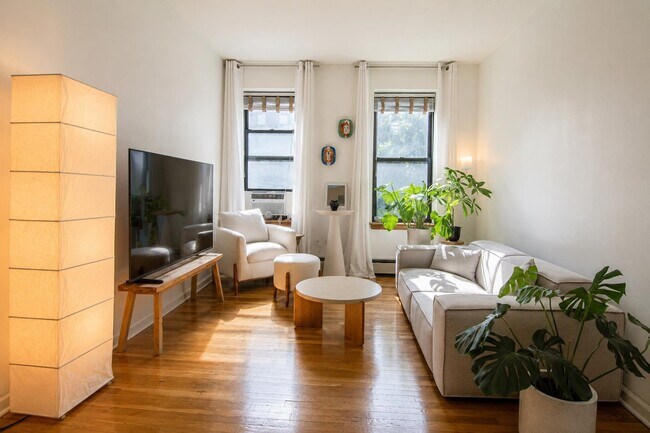 property at 208 Willow Ave