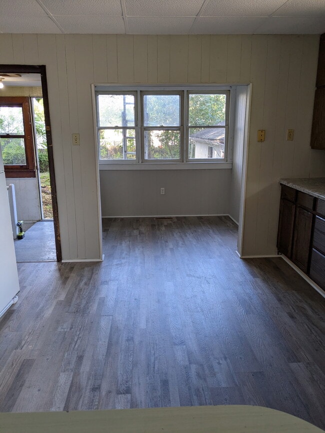 property at 1519 W Monroe St