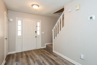 5026 Hawthorne Ct in Smyrna, GA - Building Photo - Building Photo