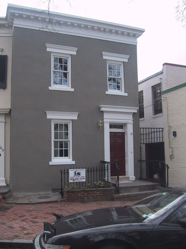 3212 P St NW in Washington, DC - Foto de edificio - Building Photo