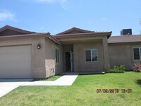 5507 Tierra Abierta Dr in Bakersfield, CA - Foto de edificio - Building Photo