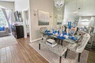166 Woodlake Cir in Greenacres, FL - Building Photo - Building Photo