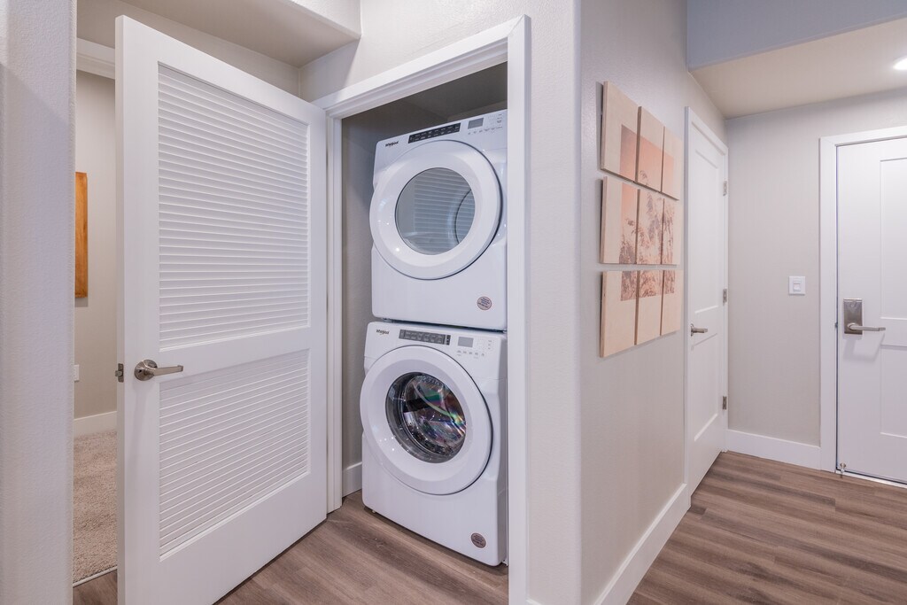 Aurora Apartments Gold River, CA Apartments For Rent