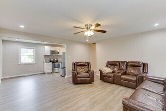 1011 Robinson Rd in Portsmouth, VA - Building Photo - Building Photo