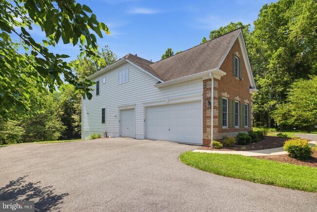 property at 14140 Seneca Rd