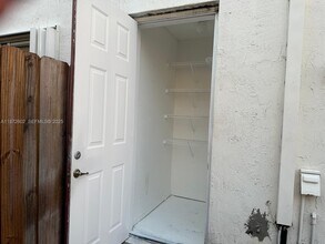 955 NE 42nd Terrace in Homestead, FL - Building Photo - Building Photo