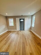 553 Rosalie St in Philadelphia, PA - Building Photo - Building Photo