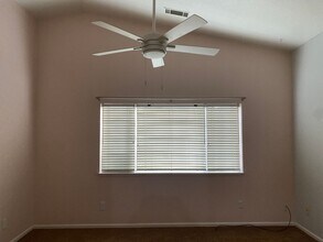 2220 London Cir in Modesto, CA - Building Photo - Building Photo