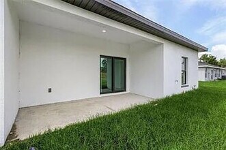 5205 30th St SW in Lehigh Acres, FL - Building Photo - Building Photo