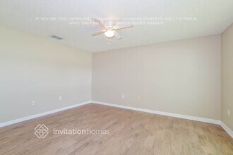 1921 Thorngate Ln in Mascotte, FL - Building Photo - Building Photo