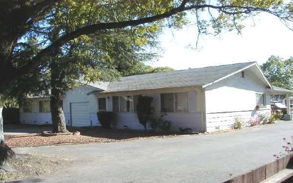 773-791 Dutton Ave in Santa Rosa, CA - Building Photo - Building Photo