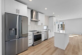 3410b 49th Ave SW in Seattle, WA - Building Photo - Building Photo