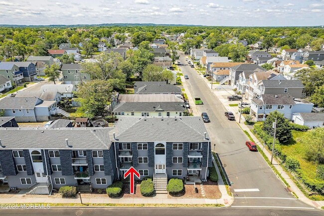 98 Beachway Ave, Unit 11 in Keansburg, NJ - Building Photo - Building Photo