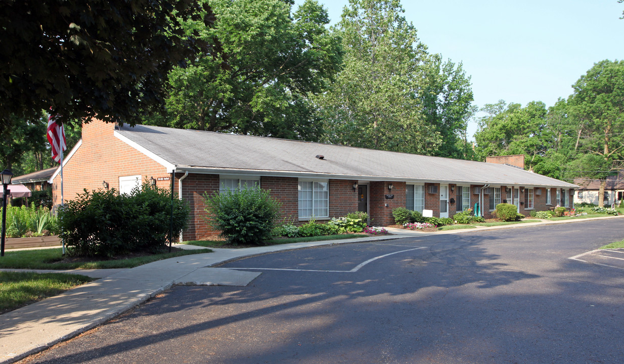 Stafford Village in Columbus, OH - Building Photo