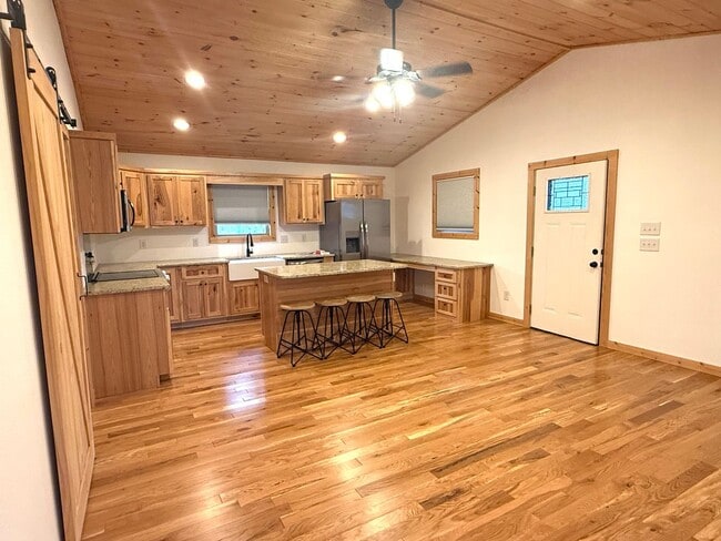 1135 Sandy Gap Rd in Murphy, NC - Building Photo - Building Photo