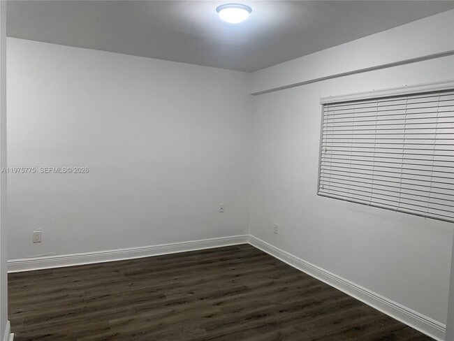 1218 Salzedo St in Coral Gables, FL - Building Photo - Building Photo