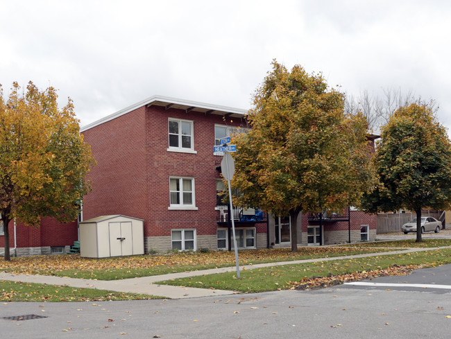 125 Heather Ave in Kitchener, ON - Building Photo - Building Photo