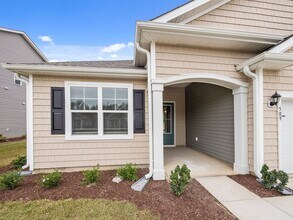 509 Edgewater Wy in Surf City, NC - Building Photo - Building Photo