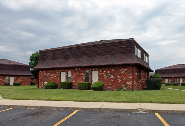 The Grove Apartments in Grove City, OH - Building Photo - Building Photo
