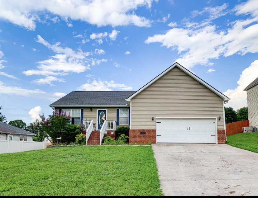 4093 Mountain Vista Rd in Knoxville, TN - Foto de edificio