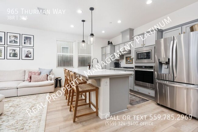 965 Thurman Way in Madera, CA - Building Photo - Building Photo