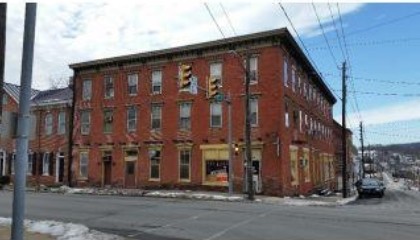 2 S Main St in Mifflintown, PA - Building Photo