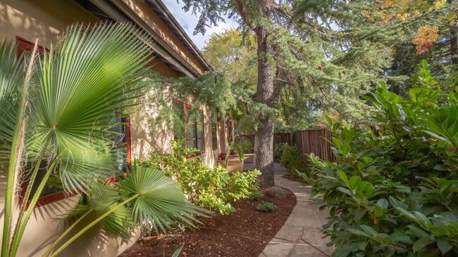 1999 Cam De Los Robles in Menlo Park, CA - Building Photo - Building Photo