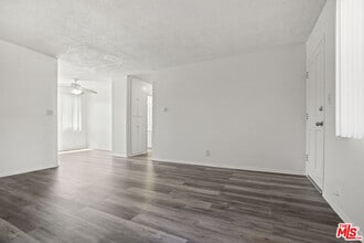 14108 Doty Ave in Hawthorne, CA - Building Photo - Building Photo