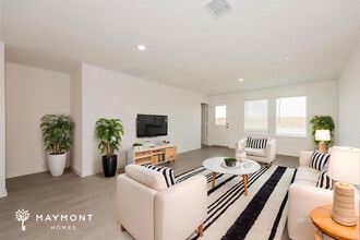 1002 Birkdale Dr in Ennis, TX - Foto de edificio - Building Photo