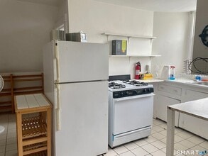 820 Orange St, Unit 3 in New Haven, CT - Building Photo - Building Photo