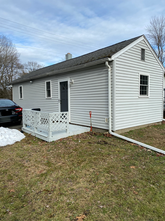 191 Clay Rd in Ulster Park, NY - Foto de edificio