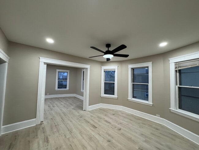 23 King Philip Rd, Unit 2