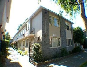 Ambassador Gardens in Sacramento, CA - Foto de edificio - Building Photo