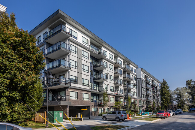 Q5 in Surrey, BC - Building Photo - Building Photo