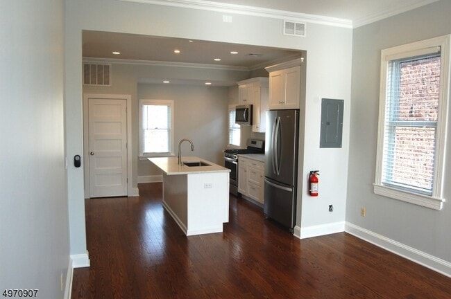 49 Park Ave in Summit, NJ - Building Photo - Building Photo