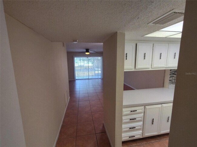 3425 Tricon Ln, Unit 12 in Holiday, FL - Building Photo - Building Photo