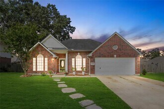 15703 W Astern Dr in Crosby, TX - Building Photo - Building Photo