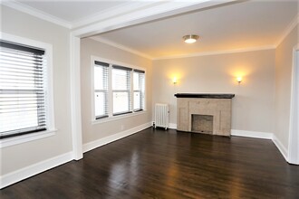5306 N Ashland Ave, Unit 2 in Chicago, IL - Foto de edificio - Building Photo