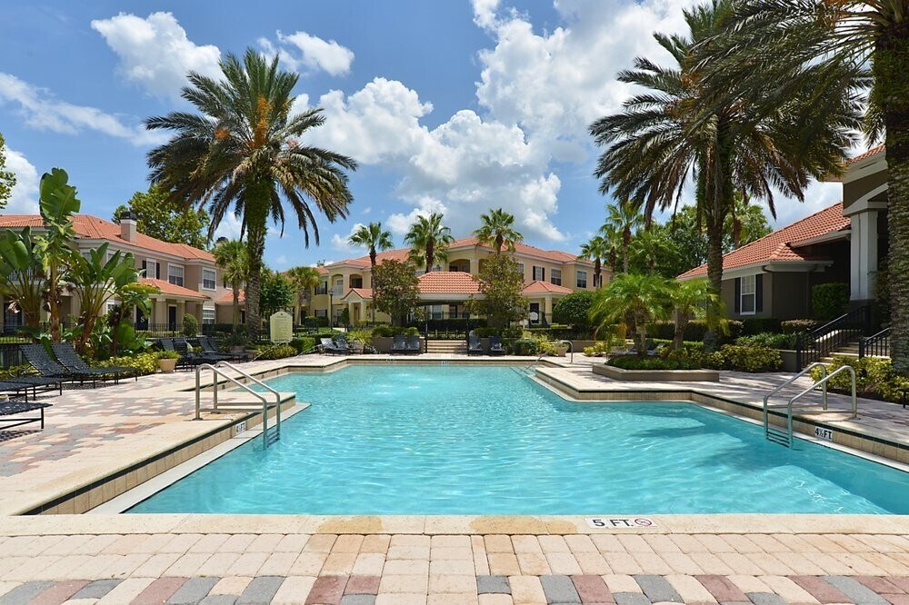 814 Arbor Lakes Cir in Sanford, FL - Building Photo