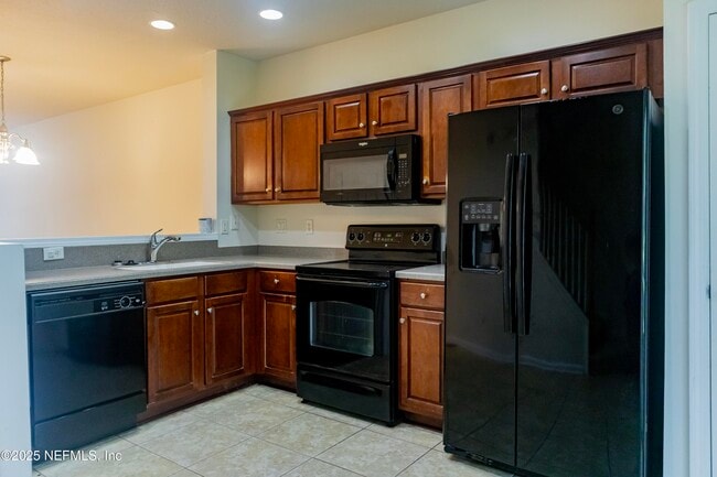 8087 Summerside Cir in Jacksonville, FL - Building Photo - Building Photo