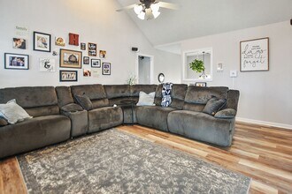 113 Irishman Way in Clarksville, TN - Foto de edificio - Building Photo